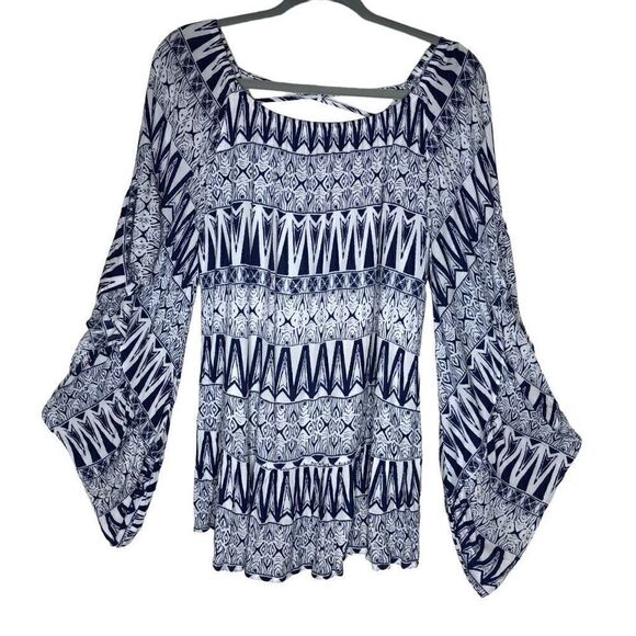 Ali Miles Blue and White Butterfly Sleeve Top - Picture 1 of 15